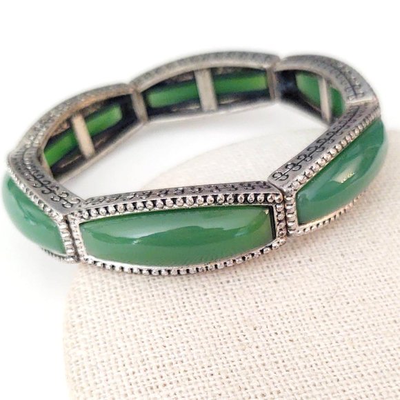 Green and silver stretch bracelet - Picture 8 of 9